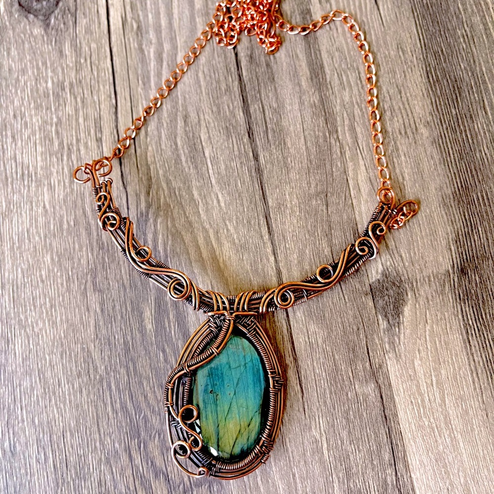 Labradorite Copper Wire Necklace - image 7